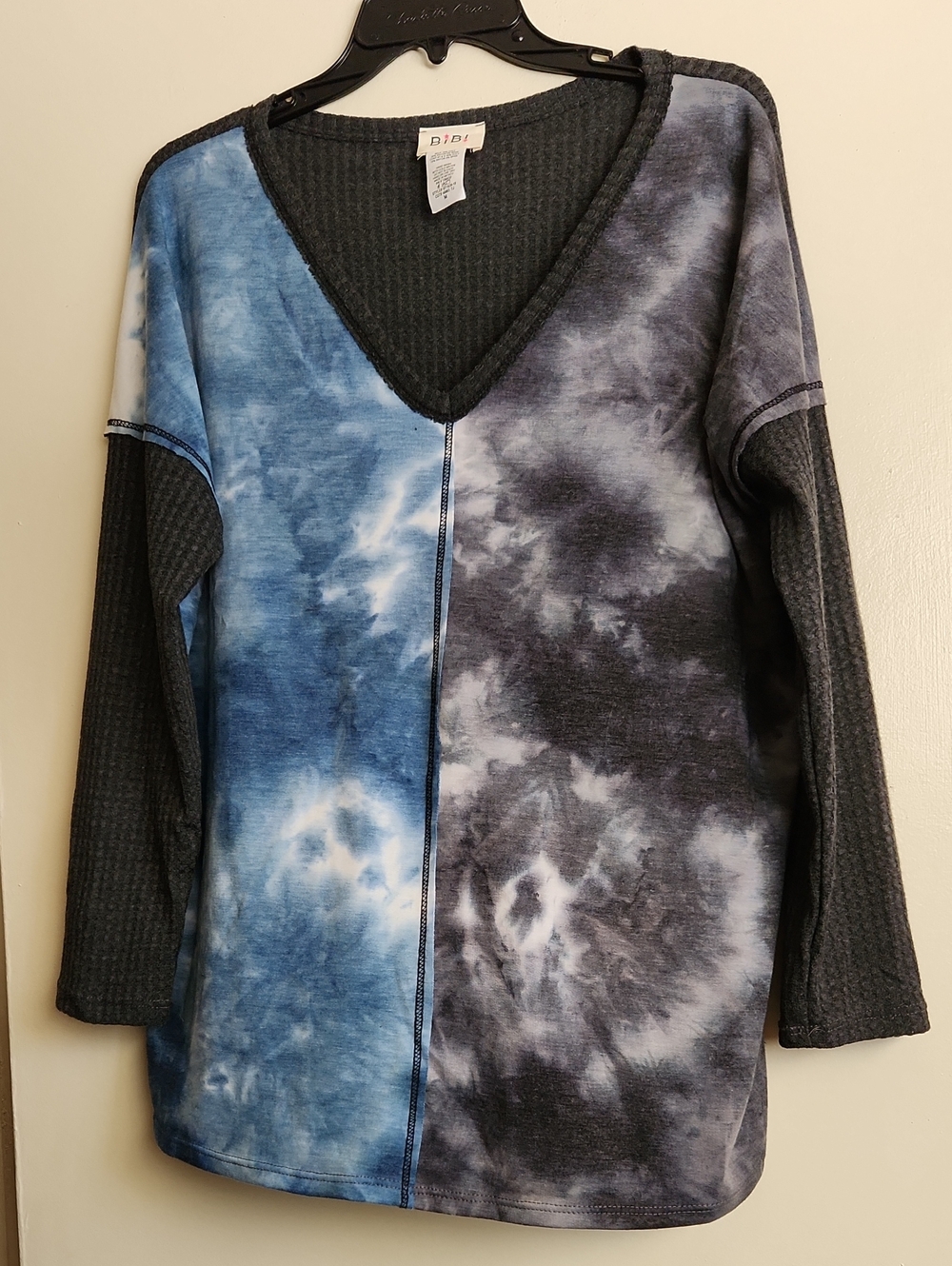 NWOT BiBi Blue & Charcoal Two-Tone V-Neck Tunic M Medium L Large